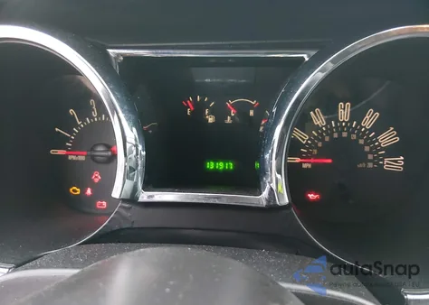 2008 Ford Mustang V6 Deluxe/V6 Premium z USA, uszkodzony, nr VIN 1ZVHT80N885103313